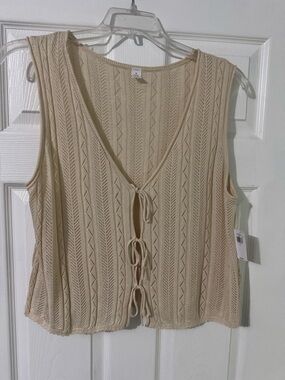Old Navy Cream Knit Tie-Front Tank Top